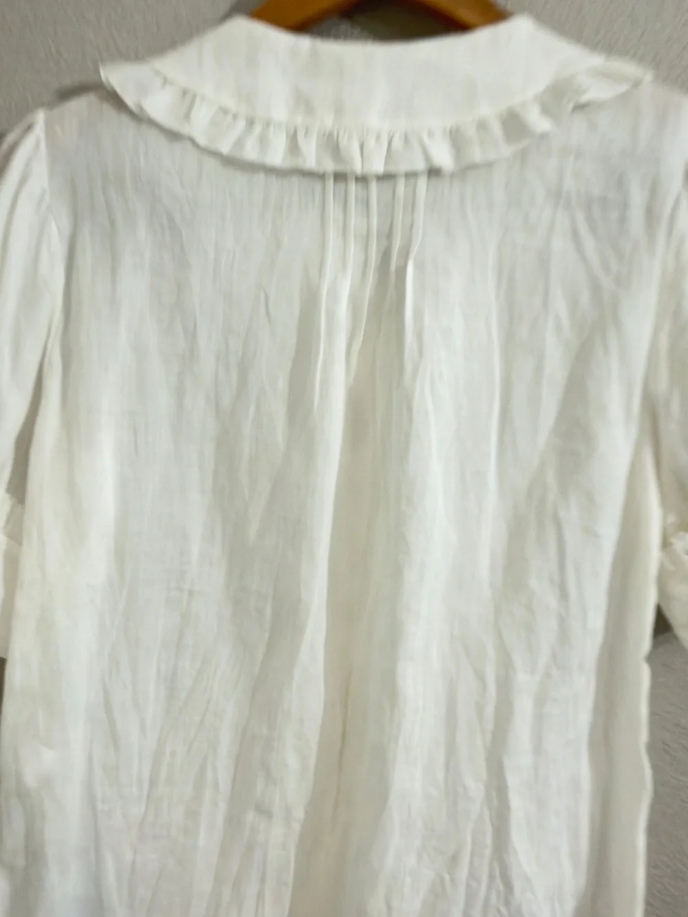 Zara White Ruffle Front Puff Sleeve Blouse